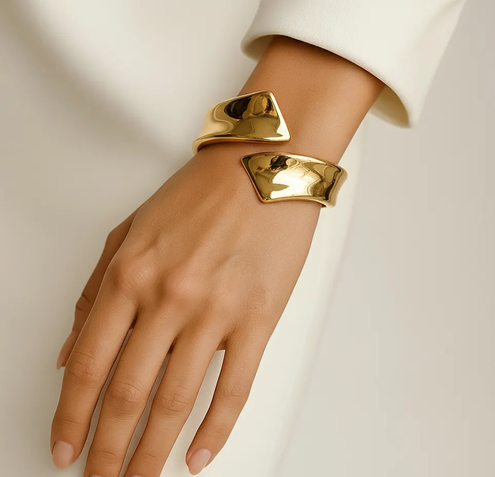 Arrowed Bangle - Image 2